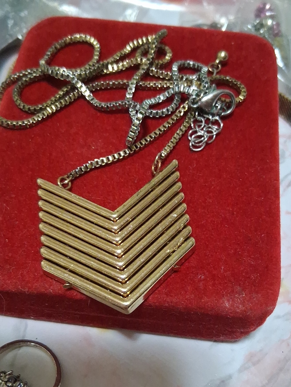 Source Unknown Gold Chevron Layered Necklace